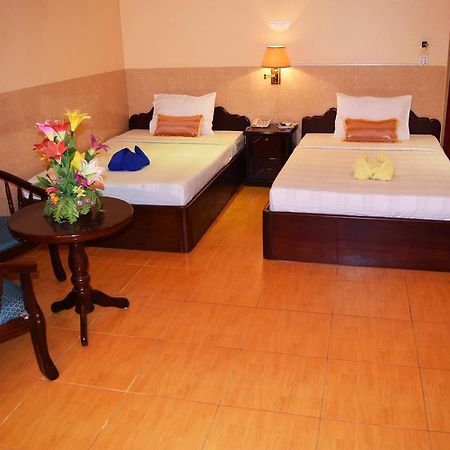 Reaksmey Battambang Hotel Exterior foto