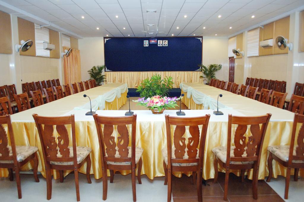 Reaksmey Battambang Hotel Quarto foto